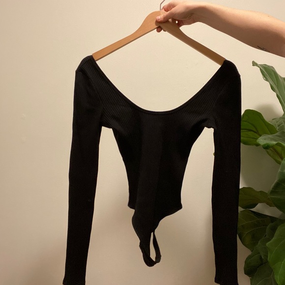 Brand new never worn black Aritzia bodysuit - Picture 2 of 4